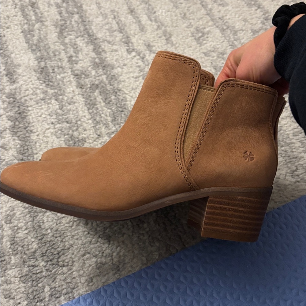 Lucky brand chelsea boots